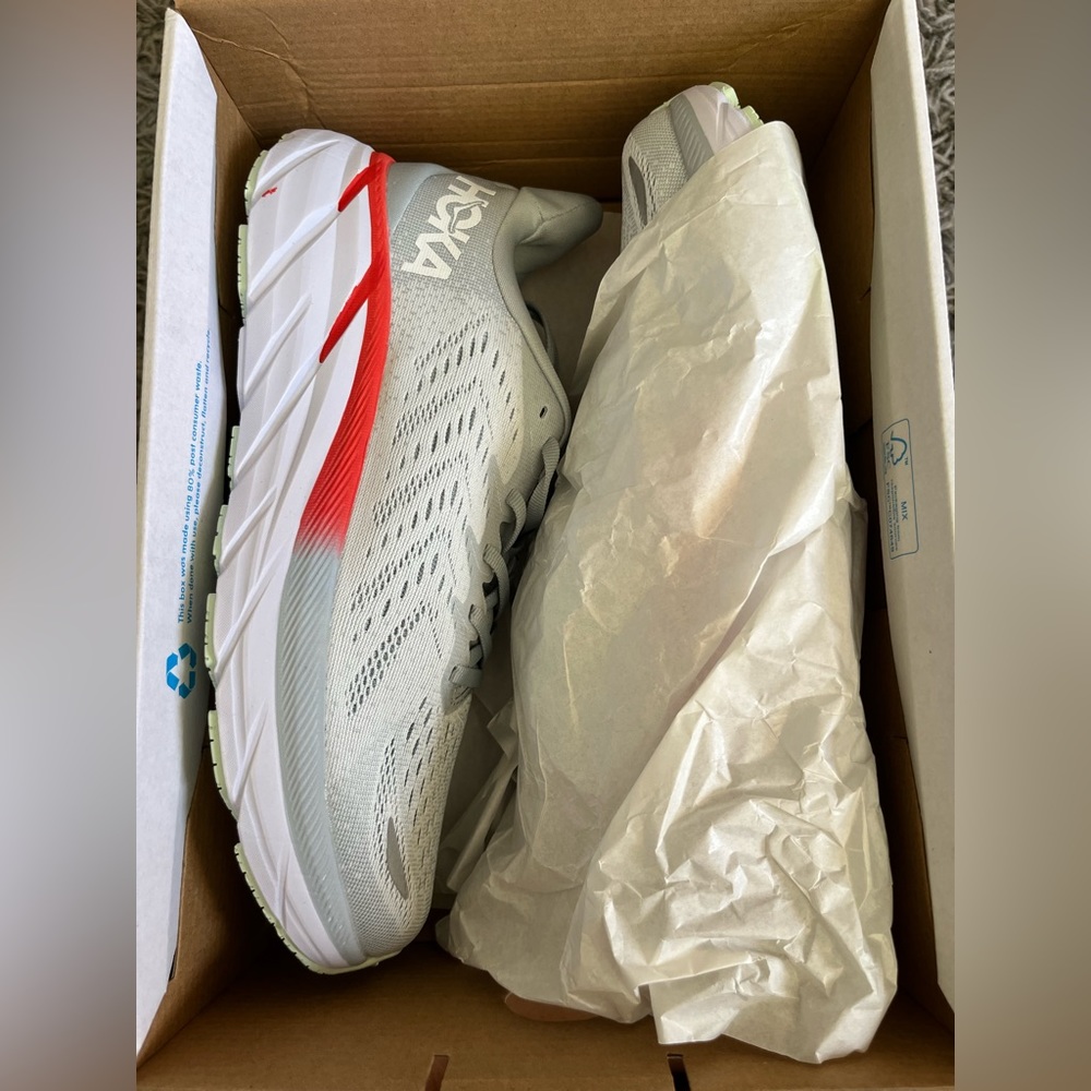 Hoka Clifton 8
